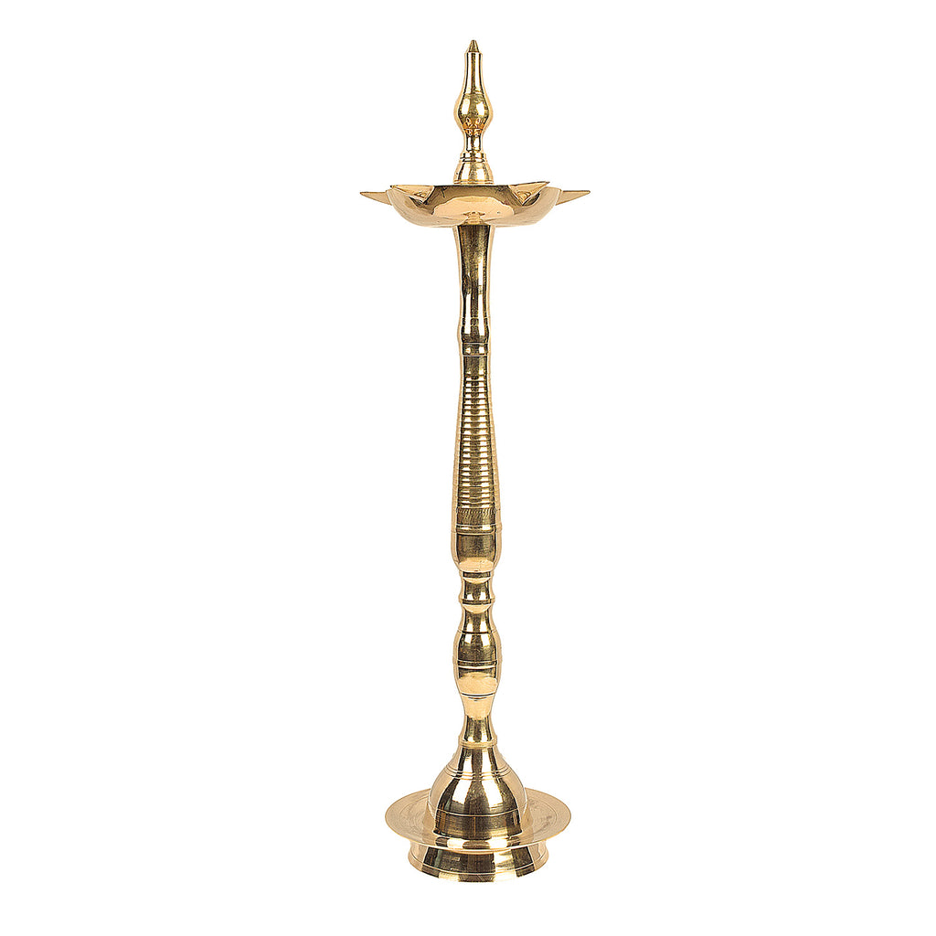 28 Inch Brass Kerala Diya Samai Lamp – Handcrafted Kerala diya samai lamp, perfect for large temples, grand pooja ceremonies, and spiritual occasions. India’s Largest Pooja Accessories Brand – www.satvikstore.in