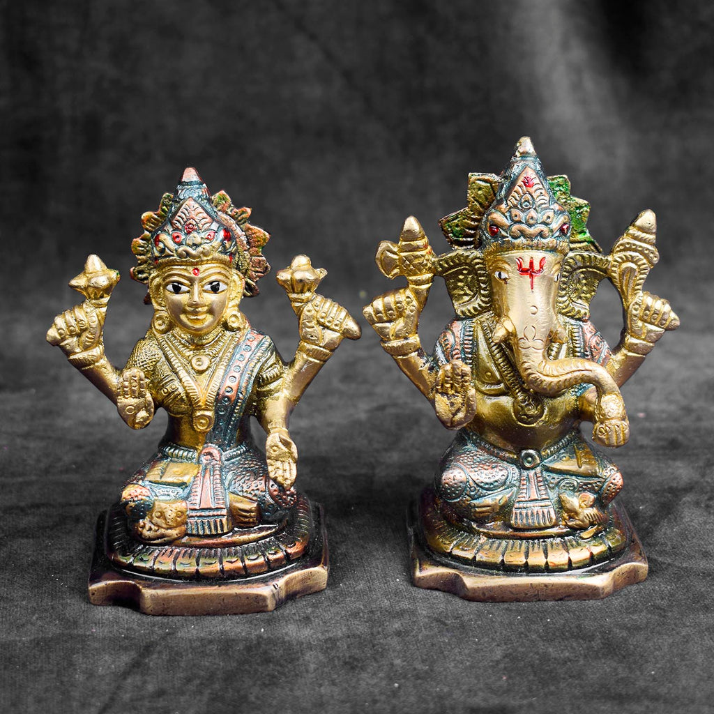 Beautiful handcrafted brass Lakshmi Ganesh idol for home temple and festive pooja. India’s Largest Brass Idols Brand - www.satvikstore.in