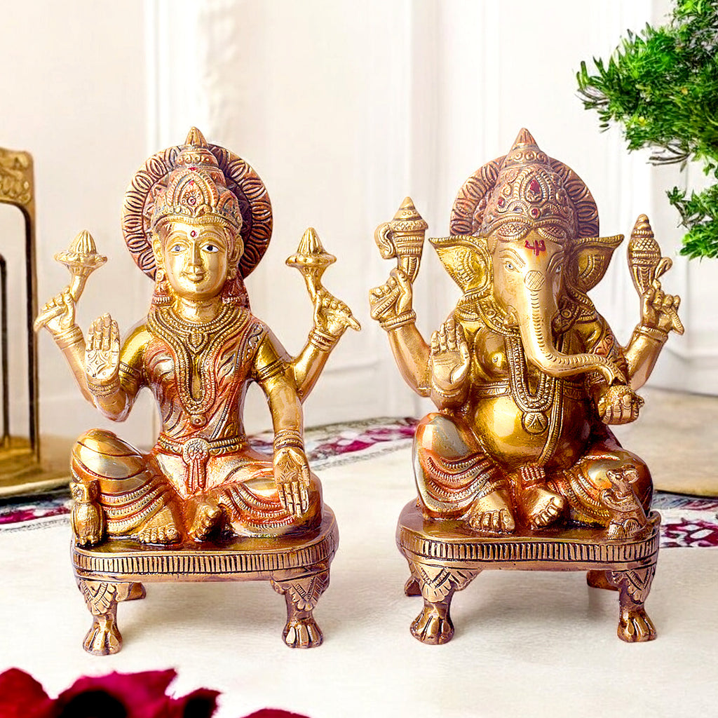 The Laxmi Ganesh colorful Murti, which is constructed of virgin-quality brass for persistent use, is a symbol of successful marriages, happiness, and tranquility in relationships. 