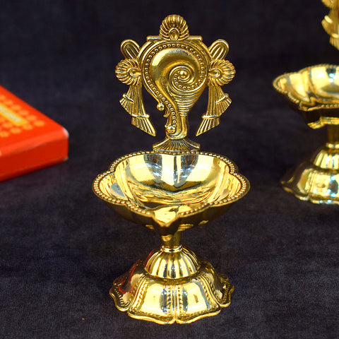 Magnificent Designer Shankh Brass Diya