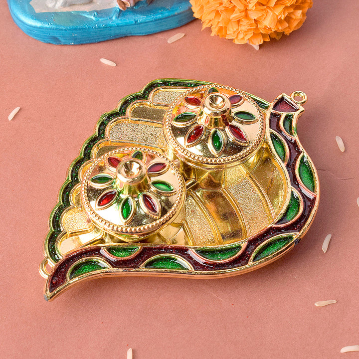Beautiful kumkum holder featuring an intricate leaf pattern design, ideal for traditional pooja and rituals. India’s Largest Pooja Accessories Brand – www.satvikstore.in