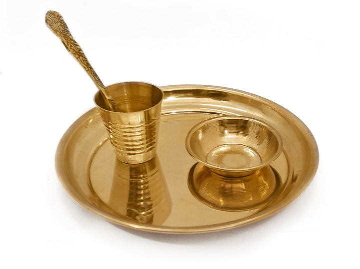 Special Gopal ji Bhog Pooja Thali 15.24cm (6 Inch) is a beautifully crafted offering plate designed for presenting prasad to Lord Krishna. Ideal for daily pooja rituals, it ensures purity and devotion during spiritual ceremonies – India’s Largest Pooja Accessories Brand – www.satvikstore.in